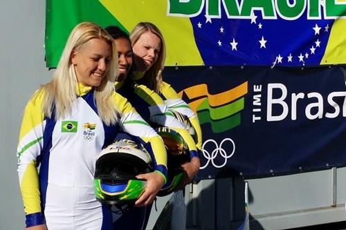 Sally, Fabiana e Larissa, reserva da dupla de bobsled feminina do Brasil / Foto: Reprodução Facebook